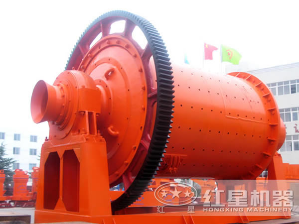 鐵礦球磨機(jī)側(cè)面圖 鐵礦球磨機(jī)側(cè)面圖