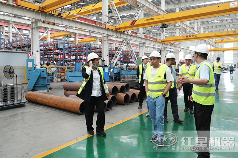 客戶(hù)來(lái)廠(chǎng)考察設(shè)備