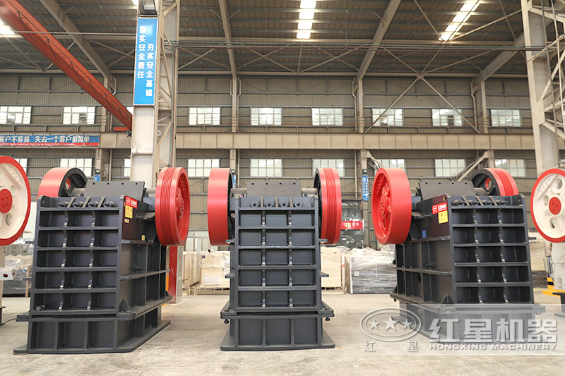 石灰石破碎設(shè)備-顎式破碎機(jī) 石灰石破碎設(shè)備-顎式破碎機(jī)