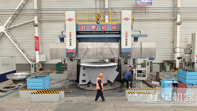 紅星機(jī)器碎石機(jī)廠家生產(chǎn)車(chē)間 紅星機(jī)器碎石機(jī)廠家生產(chǎn)車(chē)間