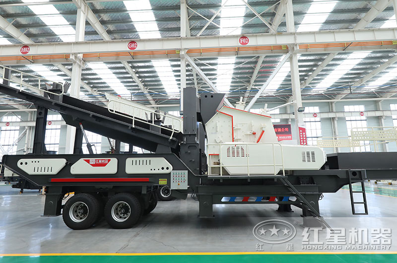 移動反擊式碎石機(jī)圖片 移動反擊式碎石機(jī)圖片