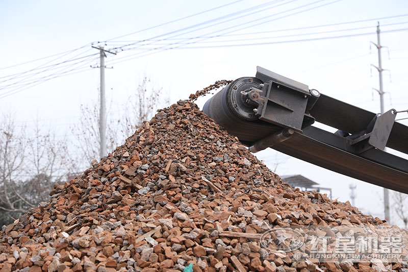 磚頭粉碎后可再生利用，解決資源問題