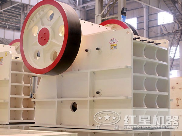 PE-900×1060鄂式破碎機 PE-900×1060鄂式破碎機