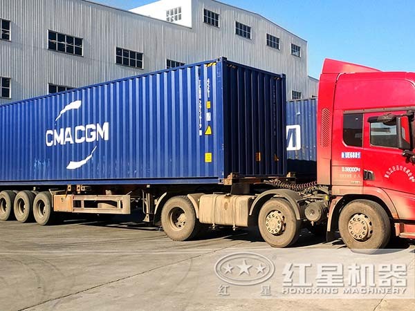 10臺顎式破石機裝車完畢發(fā)貨內(nèi)蒙古 10臺顎式破石機裝車完畢發(fā)貨內(nèi)蒙古