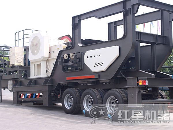 大型碎石機(jī) 大型碎石機(jī)