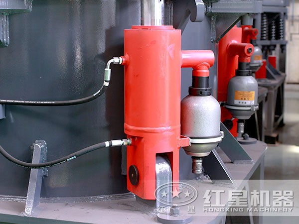 圓錐碎石機細節(jié)展示 圓錐碎石機細節(jié)展示