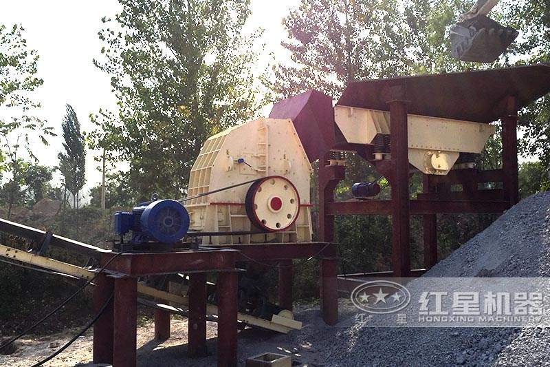 碎石破碎機(jī)生產(chǎn)線錘式破碎機(jī)，產(chǎn)量不一樣，客戶可以根據(jù)實(shí)際需求進(jìn)行選購