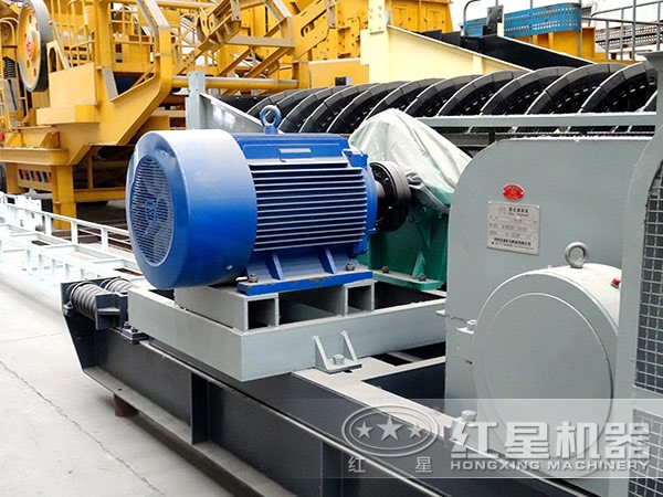 對輥式破碎機(jī)細(xì)節(jié)展示 對輥式破碎機(jī)細(xì)節(jié)展示