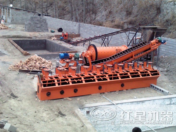 攪拌式浮選機(jī)作業(yè)現(xiàn)場(chǎng) 攪拌式浮選機(jī)作業(yè)現(xiàn)場(chǎng)