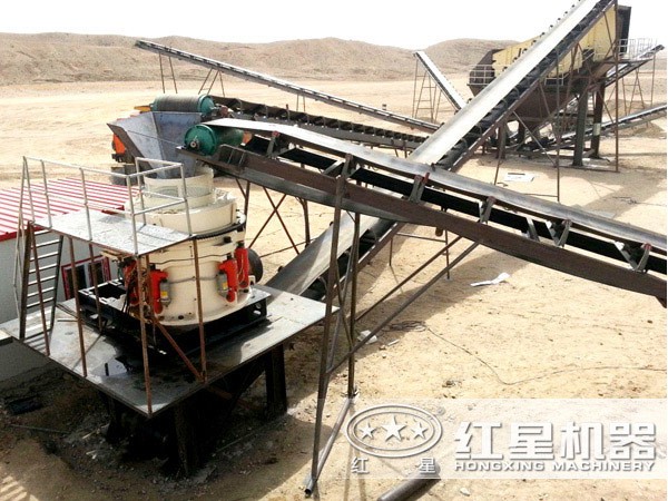 搭配圓錐破碎機(jī)混凝土骨料生產(chǎn)現(xiàn)場(chǎng) 搭配圓錐破碎機(jī)混凝土骨料生產(chǎn)現(xiàn)場(chǎng)