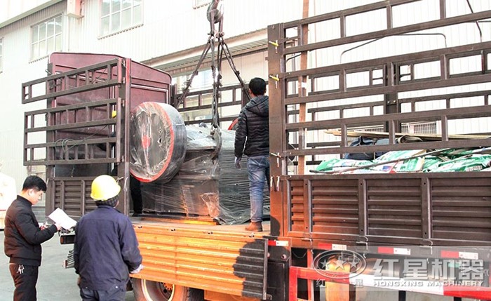 裝車發(fā)貨圖1 裝車發(fā)貨圖1