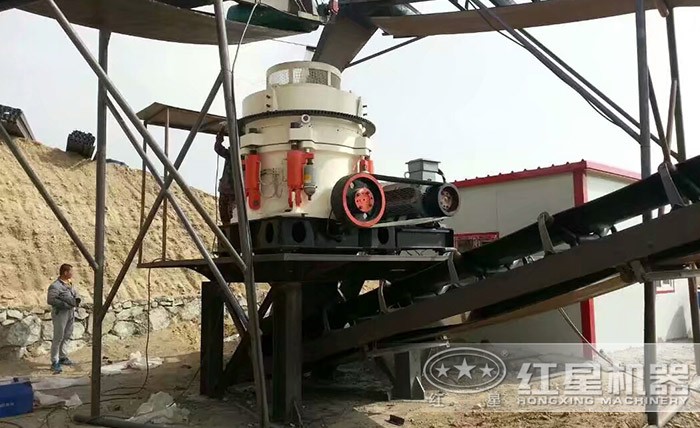 混凝土骨料用圓錐機(jī)現(xiàn)場 混凝土骨料用圓錐機(jī)現(xiàn)場