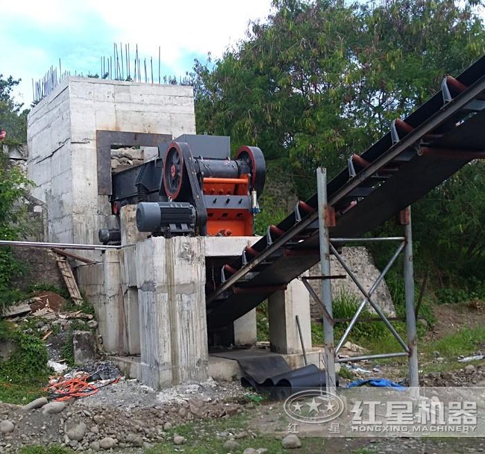 顎式破碎機特寫 顎式破碎機特寫