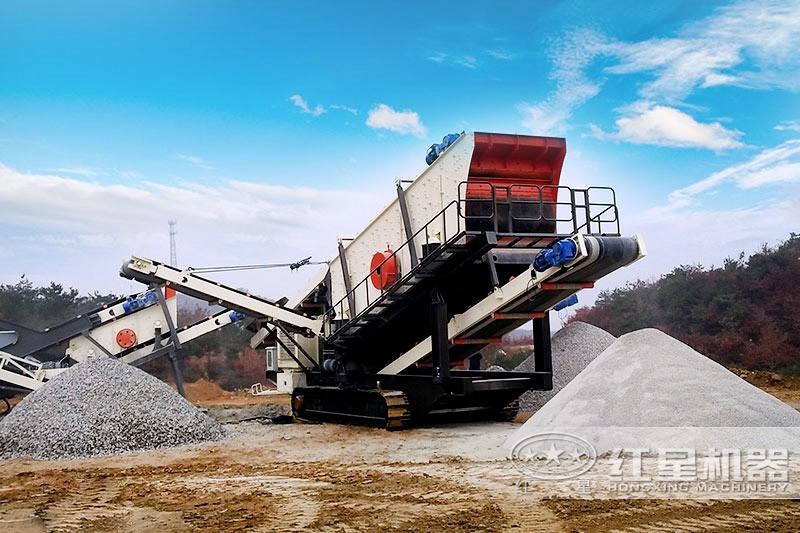中型流動(dòng)碎石機(jī)現(xiàn)場