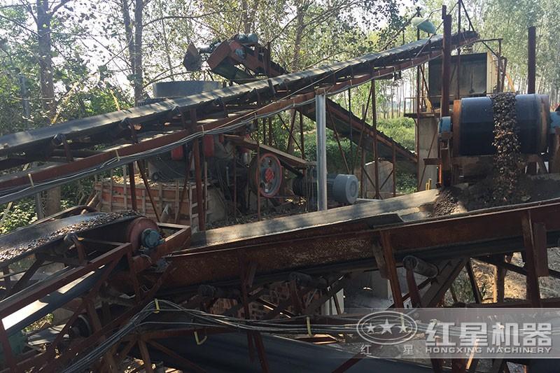 全液壓圓錐破碎機(jī)現(xiàn)場(chǎng) 全液壓圓錐破碎機(jī)現(xiàn)場(chǎng)