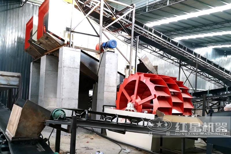 洗砂機(jī)現(xiàn)場(chǎng)，環(huán)保節(jié)能