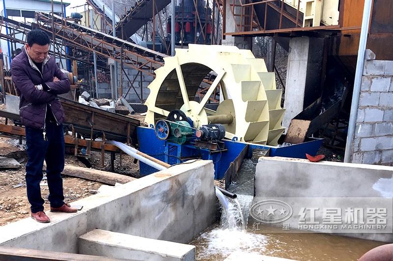 河沙制砂、洗砂現(xiàn)場(chǎng)