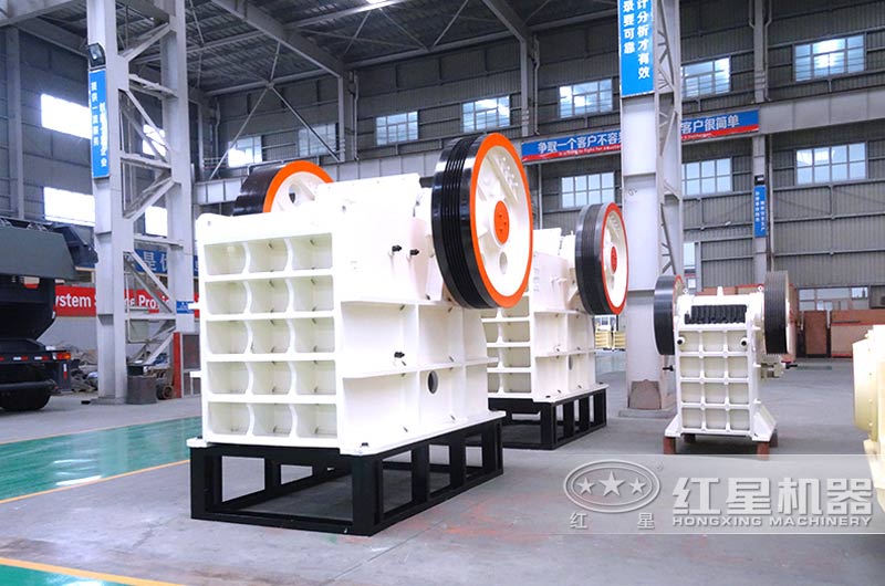 鄂式破碎機(jī)，粗碎力度強(qiáng)