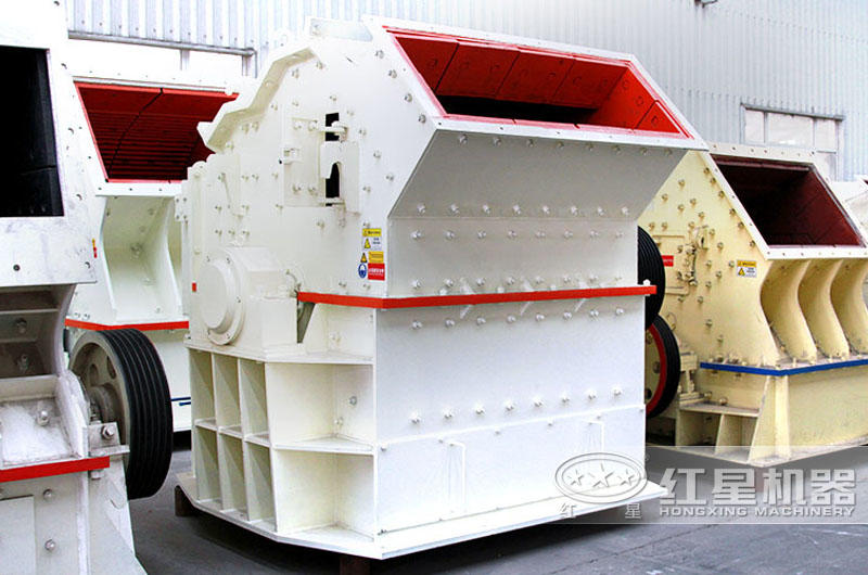 912碎石機(jī)生產(chǎn)線(xiàn)所搭配的細(xì)碎設(shè)備——細(xì)碎機(jī)設(shè)備