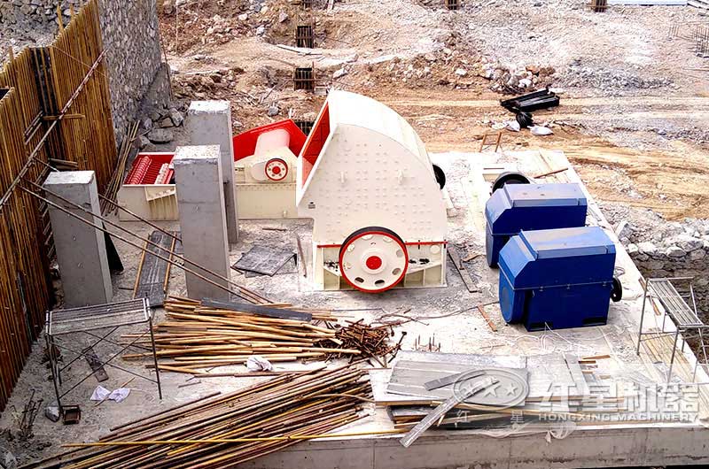 時(shí)產(chǎn)500噸礦山錘式破碎機(jī)價(jià)格多少？型號(hào)有哪些？