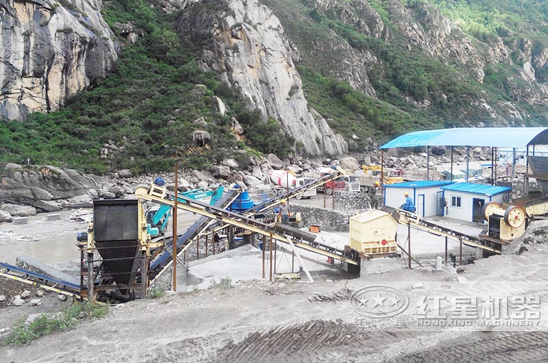 制砂生產(chǎn)線(xiàn)現(xiàn)場(chǎng)