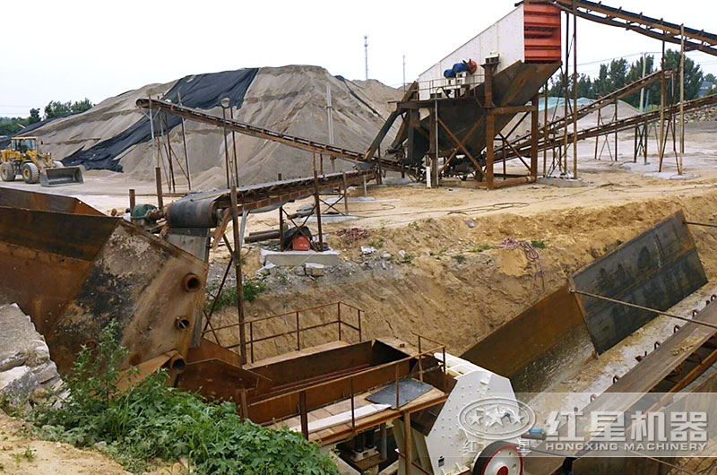 1308重錘破碎機(jī)工作現(xiàn)場(chǎng)圖片