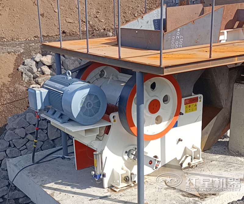 CJ顎式破碎機(jī)作業(yè)現(xiàn)場